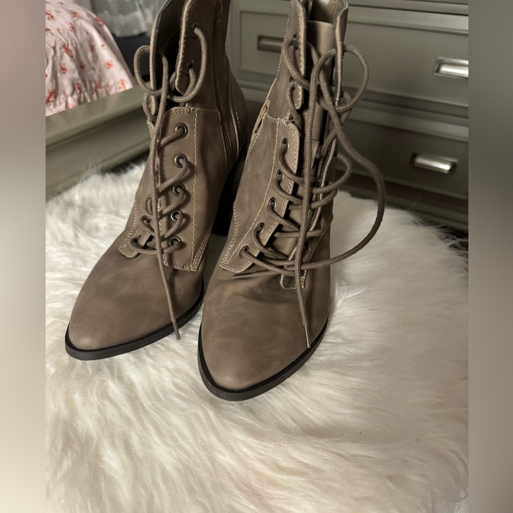 Gray booties - Picture 4 of 7